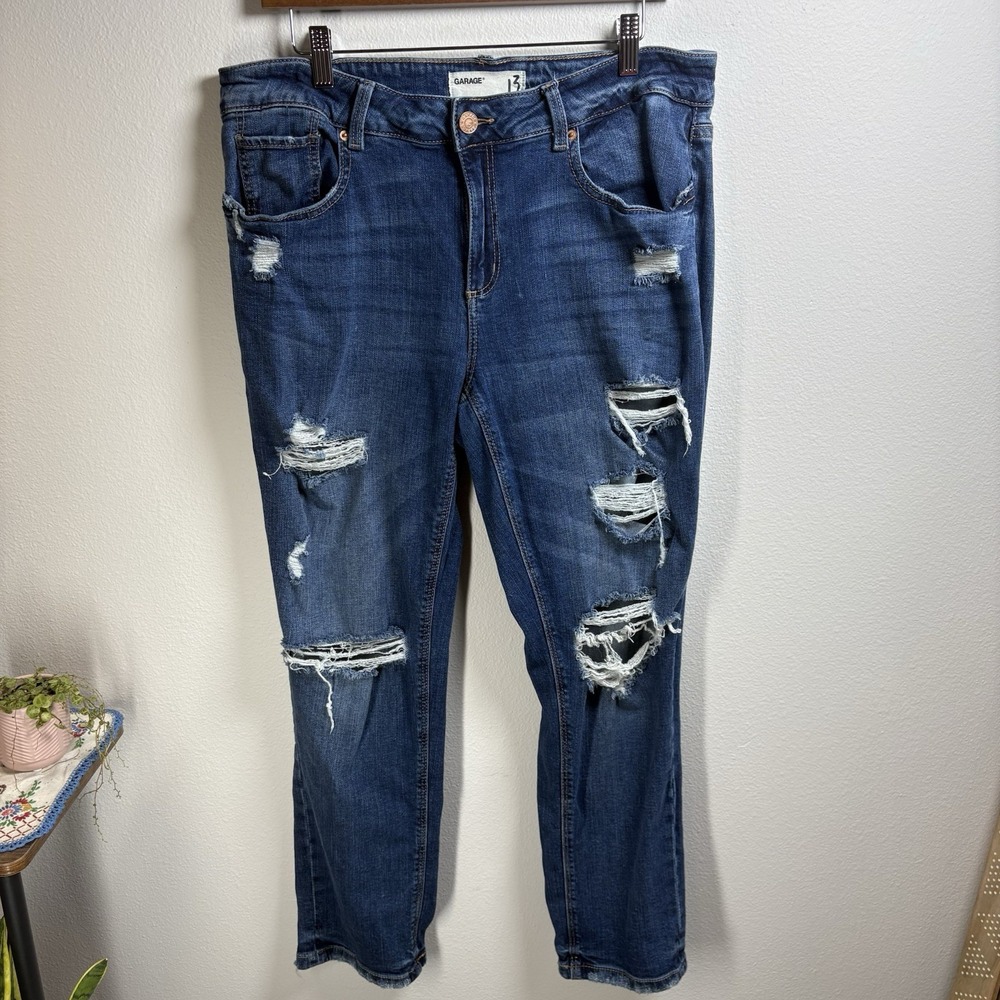 Garage Womens/Juniors 13 Blue Jeans Girlfriend Distressed Denim Cotton Blend